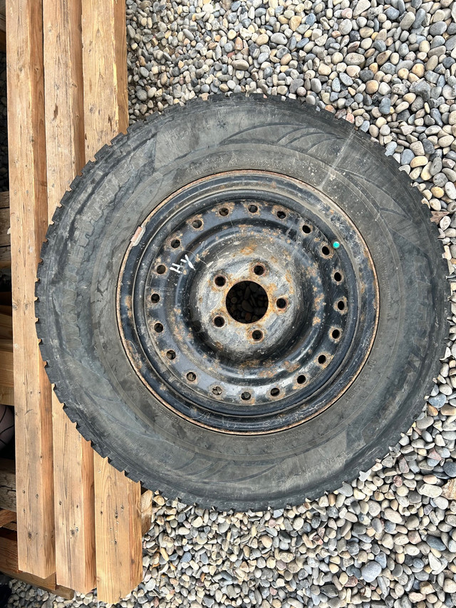 215/70 R15 WinterTrek winter tire and rims  in Tires & Rims in Calgary