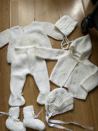 Knitted baby clothes- baptism/ baptême 