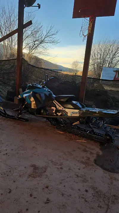 Good sled never road in saskatewan has maintenance records back to 2019. Fully engine rebuild 1000km...