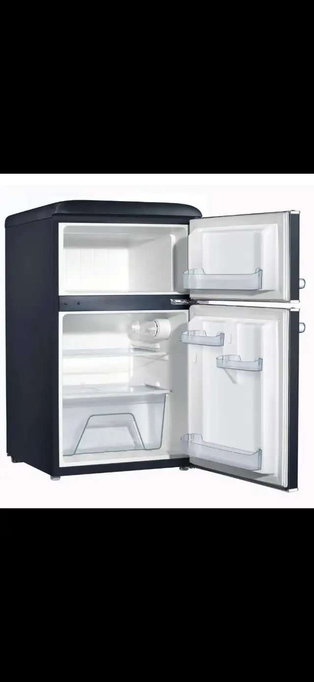 Mini Fridge+freezer NEW retro Black in Refrigerators in City of Toronto - Image 2