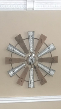  Farmhouse Clock