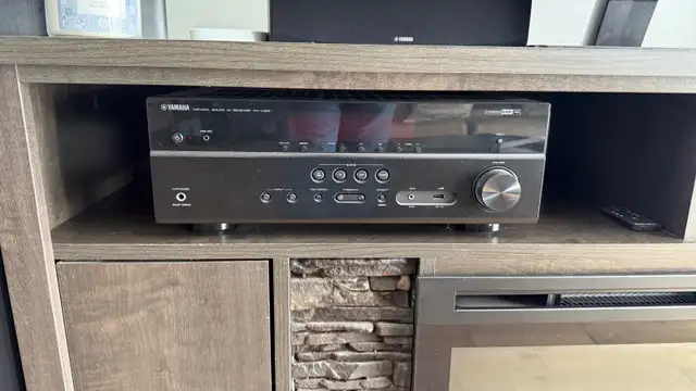 Yamaha Home Theater System...Excellent Quality417316184943513600