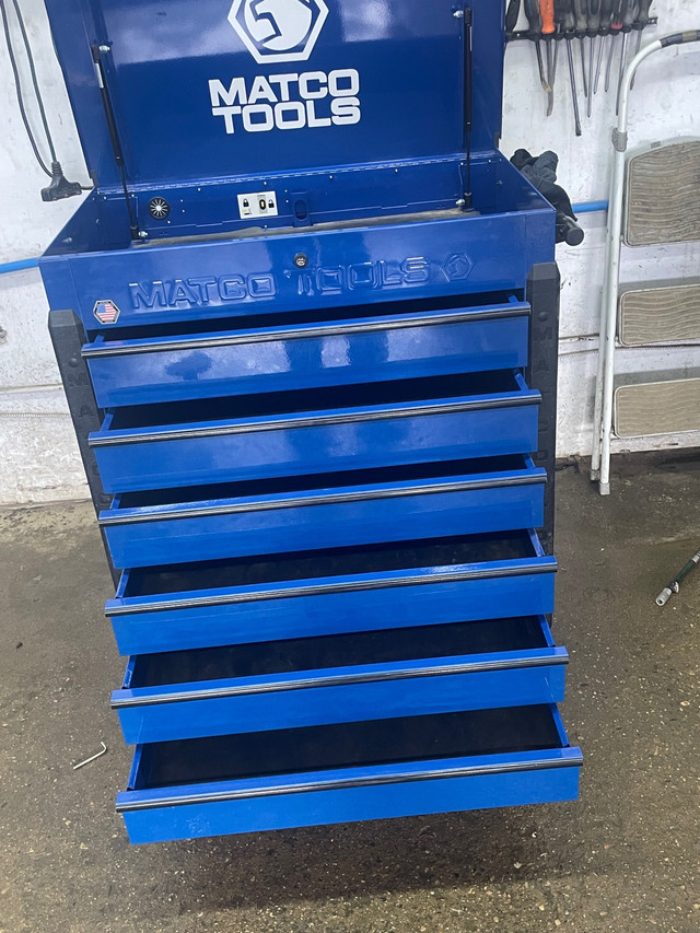 Matco tool cart sapphire blue  in Tool Storage & Benches in Prince Albert - Image 2