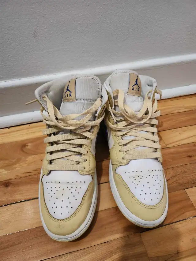 Nike Air Jordan 1 Mid Lemon Wash Lapis White BQ6472-701 in Multi-item in City of Montréal - Image 3
