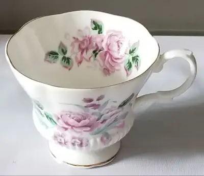 ROYAL ALBERT Bone China ENGLAND CUP / TASSE, View more