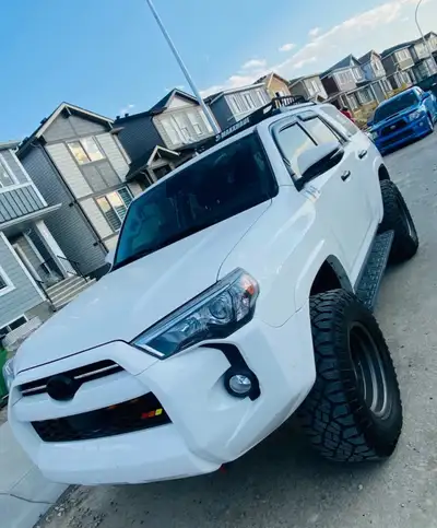 Original owner All weather and winter mats All Leather seats 2 fob keys with remote start Complete M...