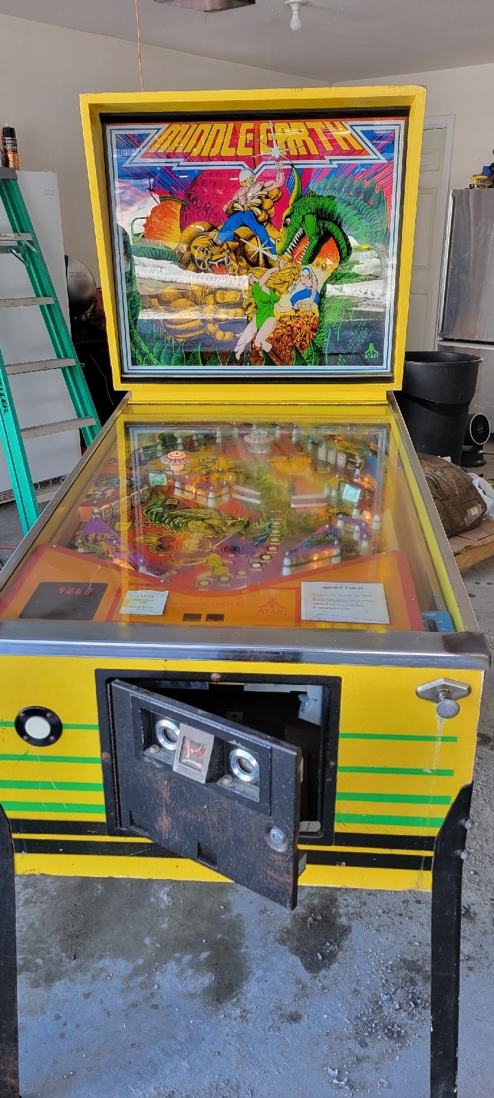 1977 Atari Middle Earth Pinball Machine Arts & Collectibles