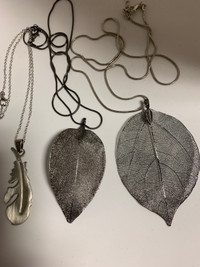 Assorted Leaves Necklaces New 