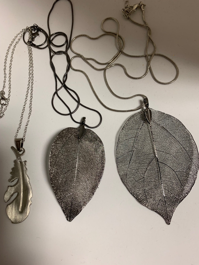 Assorted Leaves Necklaces New  in Jewellery & Watches in Sudbury