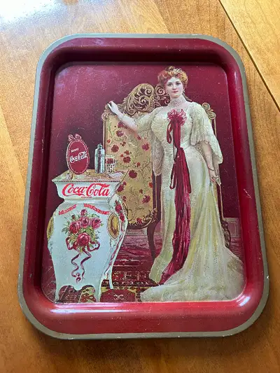Cabaret Coca Cola vintage. Cabaret Pepsi vintage., View more