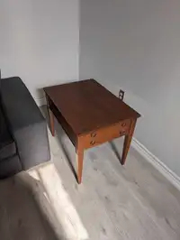 Wood End Table with drawer