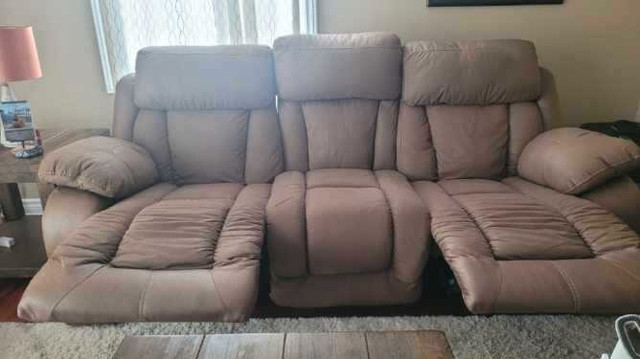 Manual reclining sofa and power reclining loveseat. in Couches & Futons in Cape Breton - Image 2