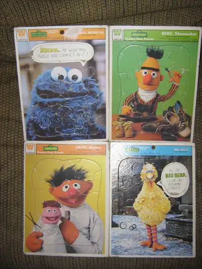 VINTAGE ASSORTED FRAME TRAY PUZZLE LOT, View more