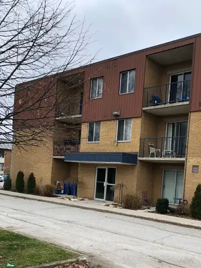 Bright and well-maintained 2 bedroom, 1 bathroom apartment available on the 3rd floor of a quiet wal...
