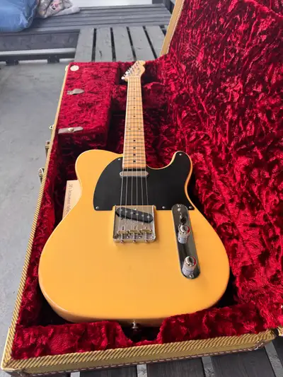Fender American Vintage ‘52 Telecaster, View more