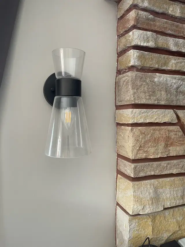 wall lights in Indoor Lighting & Fans in Brantford - Image 3