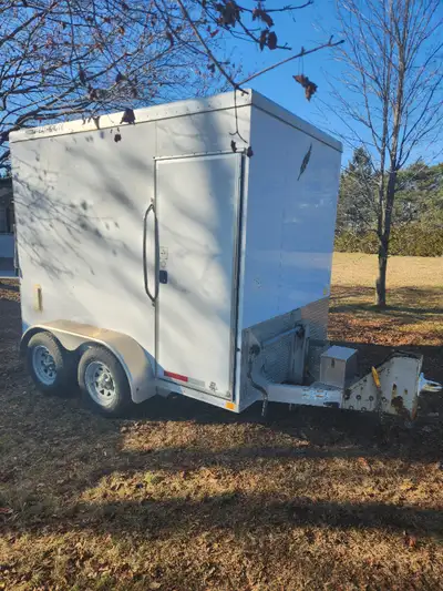 Used Enclosed Trailer heavy duty All Aluminum Torsion Axle, Electric Brakes, 6 Pin Ramp, Side Door I...