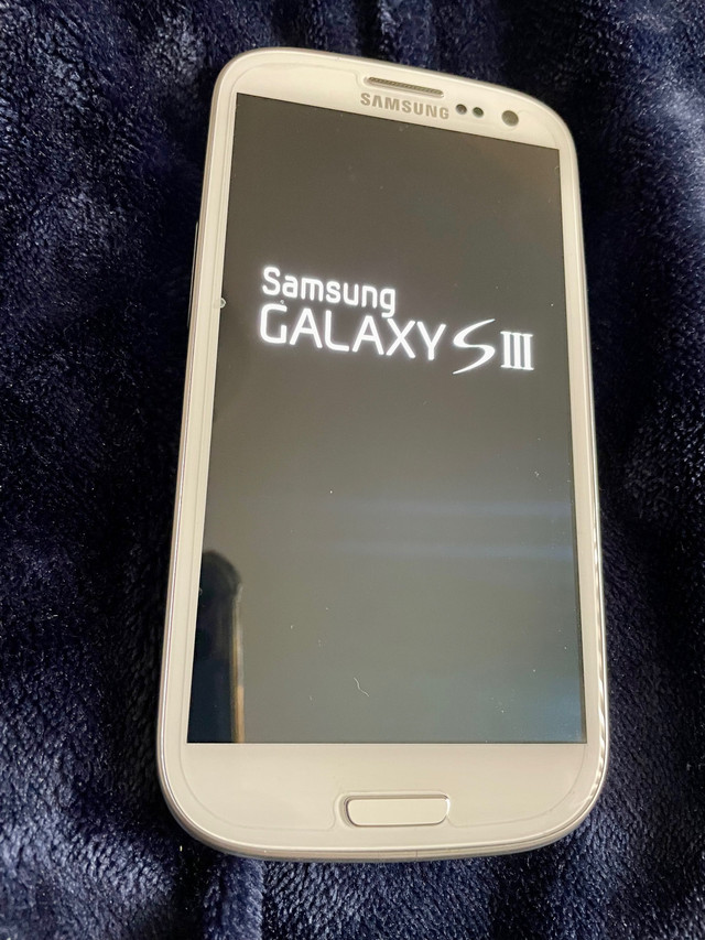Samsung Galaxy S III in Cell Phones in Markham / York Region - Image 2