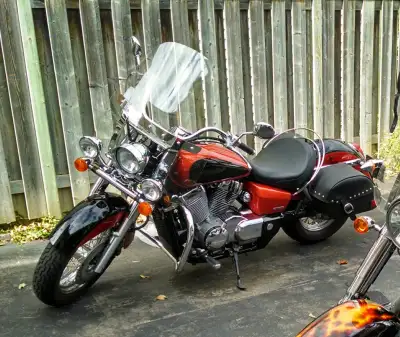Has only had 2 female owners. No accidents. Great low maintenance bike. Athletic handling, a big-bik...