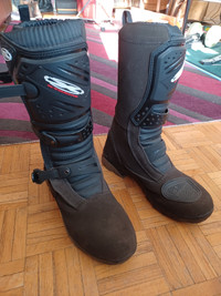 ATV Boots Xtreme Mens Size 12 leather waterproof Vibram soles