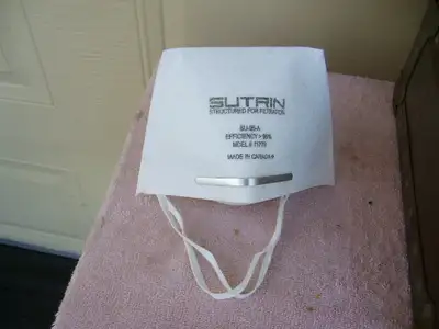 Masques commercial (Sutrin) modele 1779 Fabrique Cda. Neuf #1911, View more