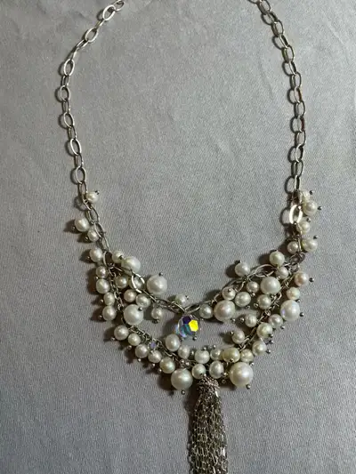 Very feminine and beautiful for someone with classic style.