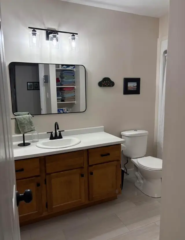 Bedroom for rent in Room Rentals & Roommates in Charlottetown - Image 4