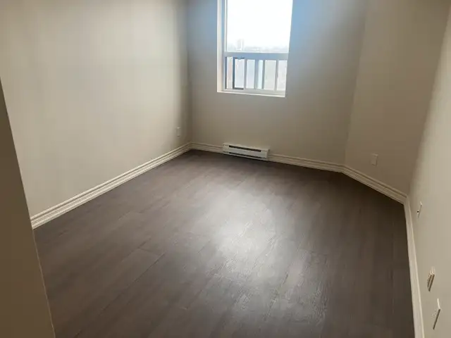 Charming Room Available in Cozy 1-Bedroom  in Room Rentals & Roommates in Ottawa - Image 3