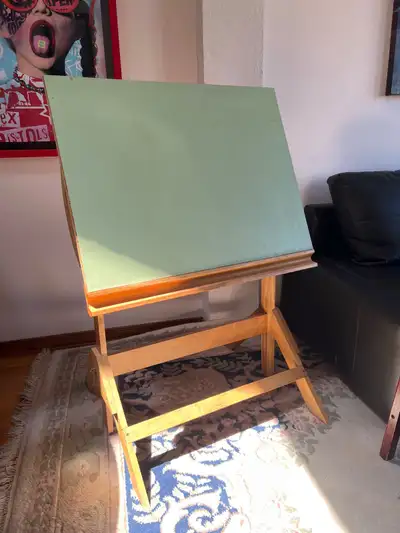 Table à dessin / Drawing Table, View more