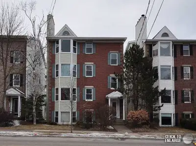 One furnished bedroom in spacious 3 bedrooms and 2 baths Condo locates on Inglis street (Opposite si...