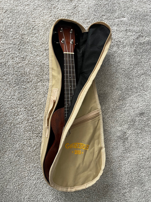Gretsch ukulele + gig bag in String in Calgary - Image 2