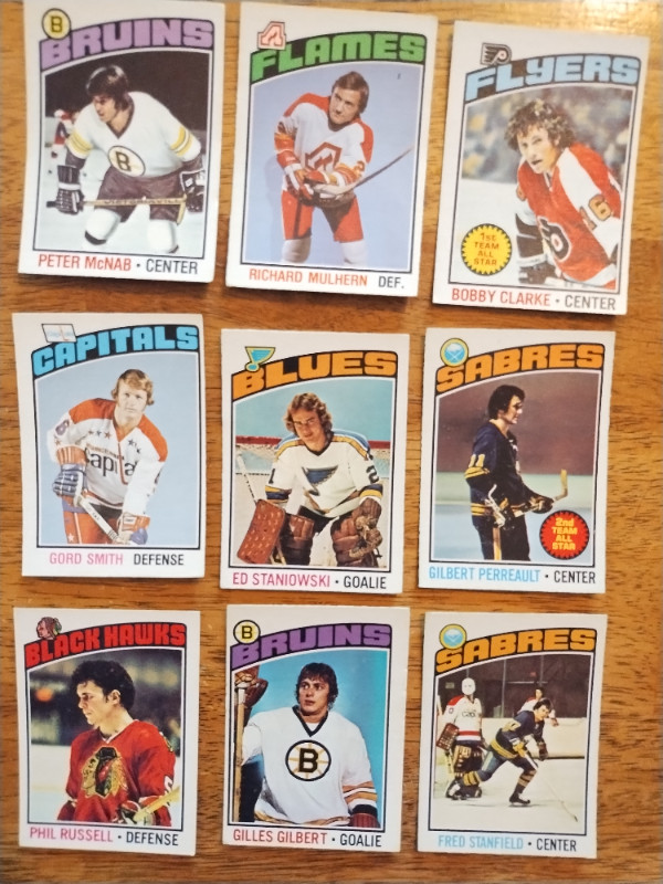 420 cartes de hockey de 1969 a 1976 dans Art et objets de collection  à Lac-Saint-Jean