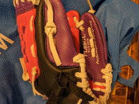 Girls baseball glove
