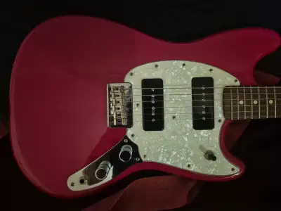 Fender mustang p90 MIM, View more