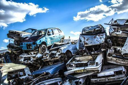 Up to $1000 for scrap cars  cash on the spot for junk vehicles in Towing & Scrap Removal in Bedford - Image 3