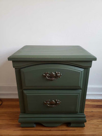 Beautiful Solid Wood Mountain Olive Vintage Nightstand 