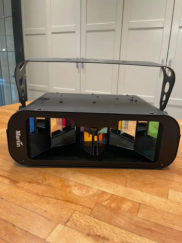 Martin Raptor DJ / Disco Light in Performance & DJ Equipment in City of Toronto - Image 2