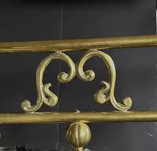 Lit en Laiton in Beds & Mattresses in City of Montréal - Image 3