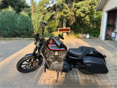 2021 Harley Sportster 1200 (XL1200NS). Original owner bought new in 2021. 8500km with accessories: -...