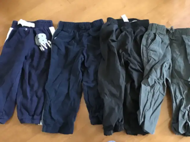 13 +7 GEORGE BRAND SIZE 2T CLOTHING 2 PIECE FLANNEL PYJAMA SETS in Clothing - 2T in Peterborough - Image 3