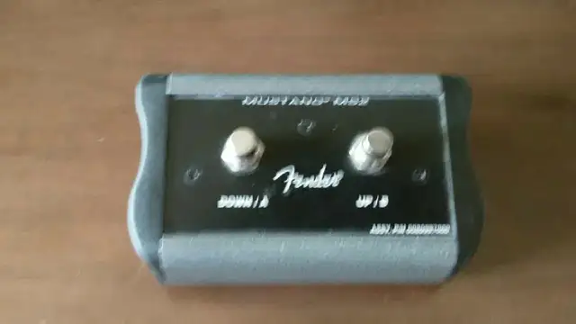 Fender mustang MS2 foot petal - new like cond. in Amps & Pedals in City of Toronto - Image 2