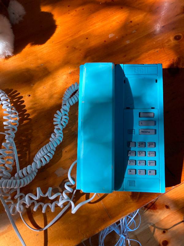 Téléphone vintage dans Téléphones résidentiels et répondeurs  à Saguenay