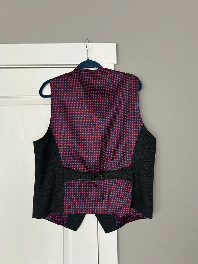 Ted Baker Suit in Men's in Calgary - Image 8