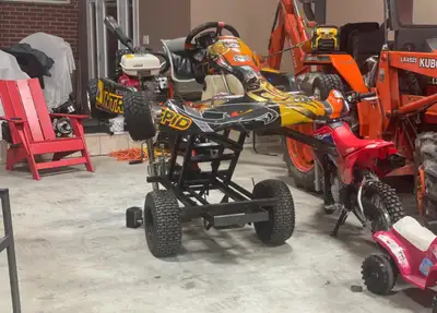 I have a few different go kart stands for sale. I have a stacker stand, individual scissor style sta...