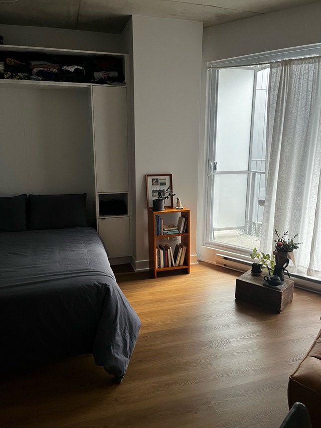 2114 Rue Sainte-Catherine E — photo 2