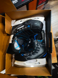 Bauer skates size 2