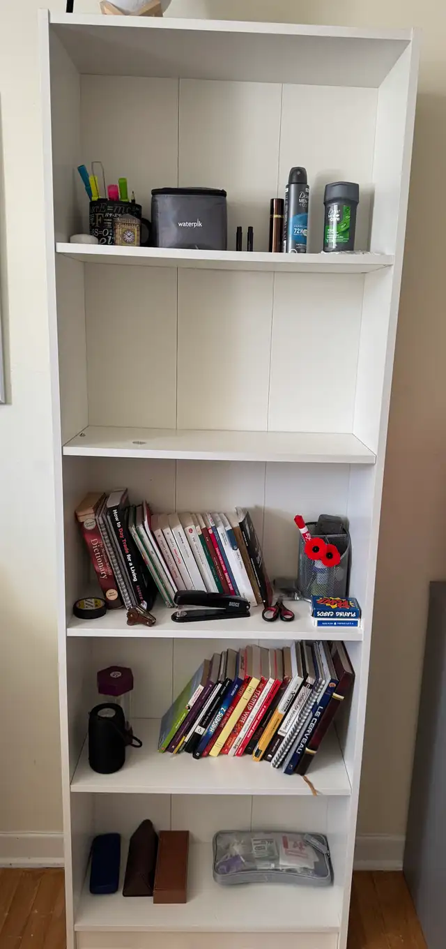  Ikea bookcase  in Bookcases & Shelving Units in Longueuil / South Shore - Image 3