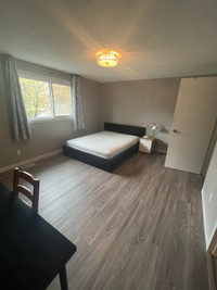 Waterloo Master Bedroom With Ensuite! May-Aug Sublet Only