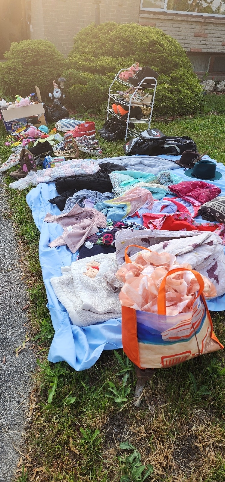 Garage sale today Garage Sales Mississauga / Peel Region Kijiji