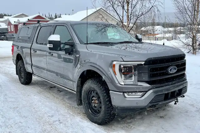 2022 F150 Lariat Power Boost in Cars & Trucks in Whitehorse - Image 2